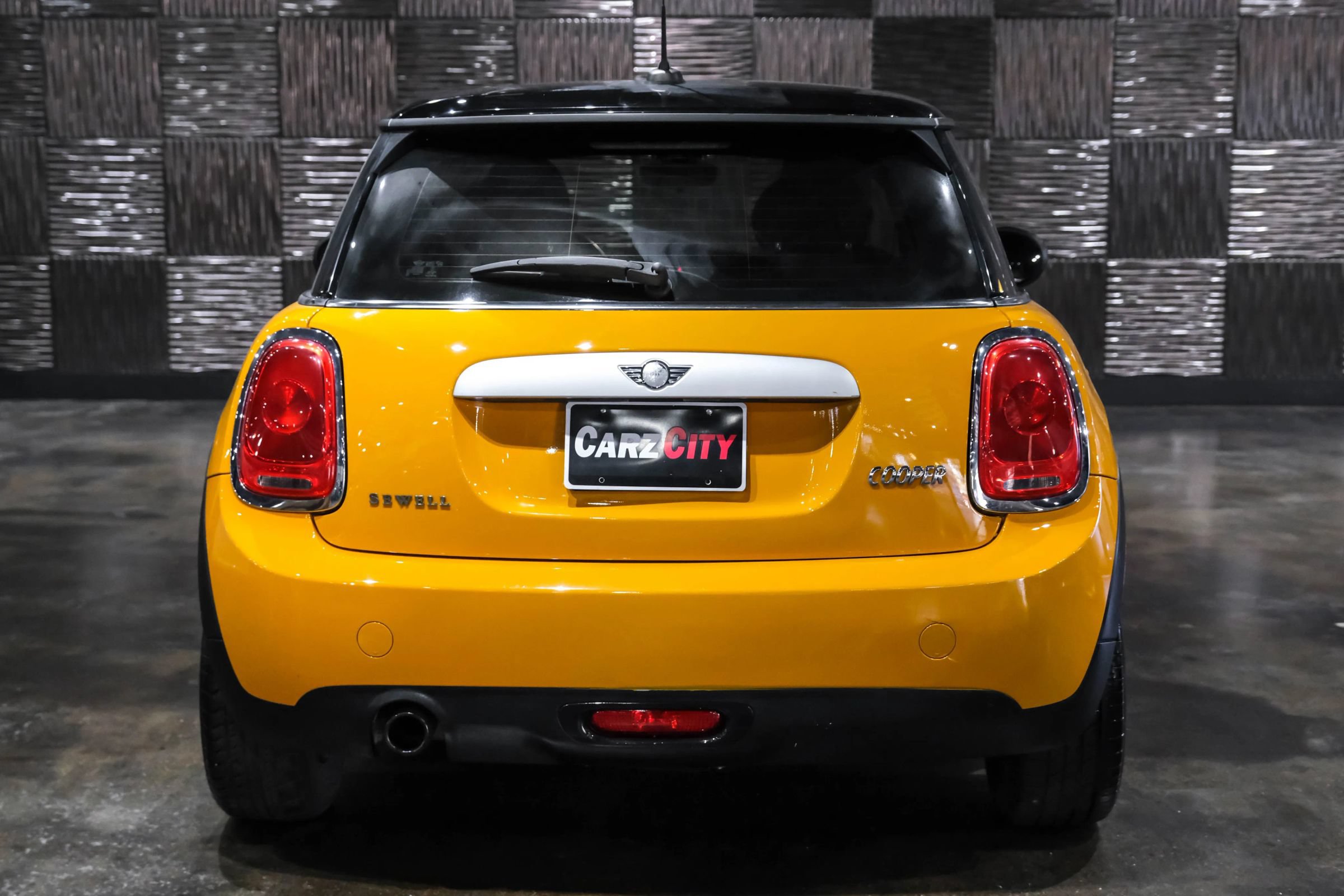 Used 2014 MINI Cooper 2-Door Hardtop FWD image 8