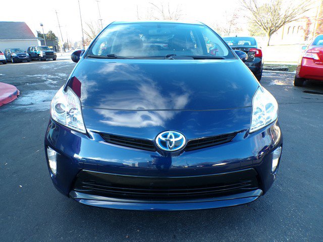 Used 2015 Toyota Prius Four image 2