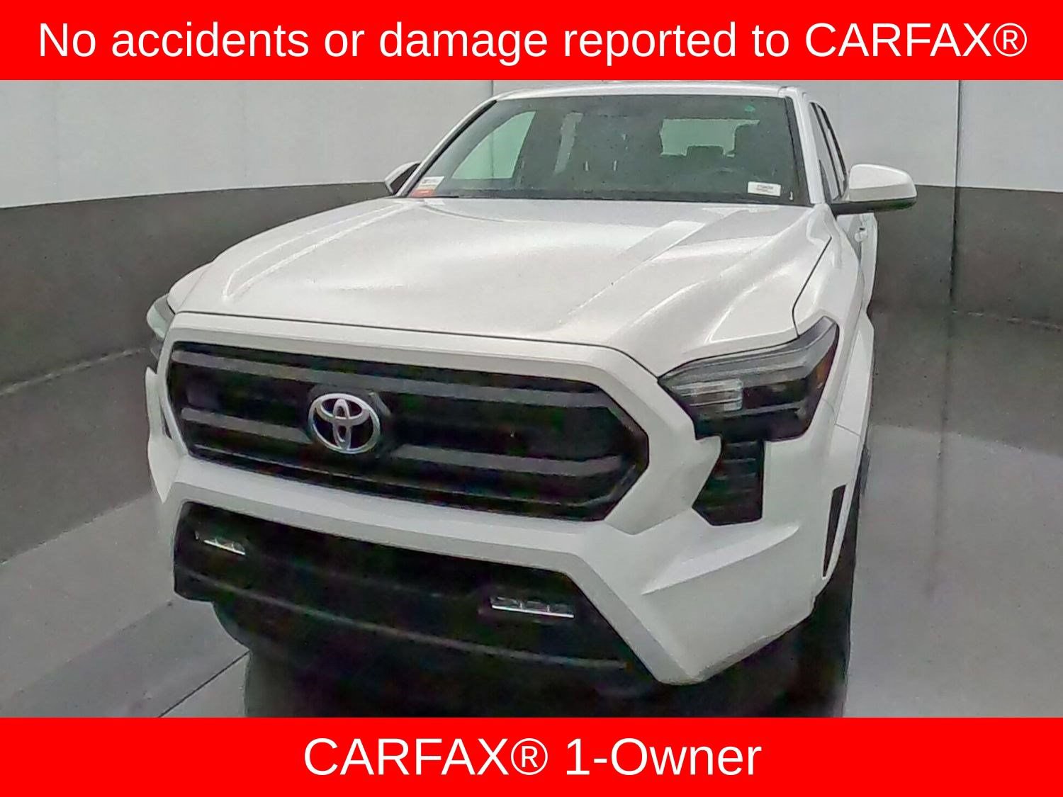 Certified 2025 Toyota Tacoma SR5 AWD/4WD image 3