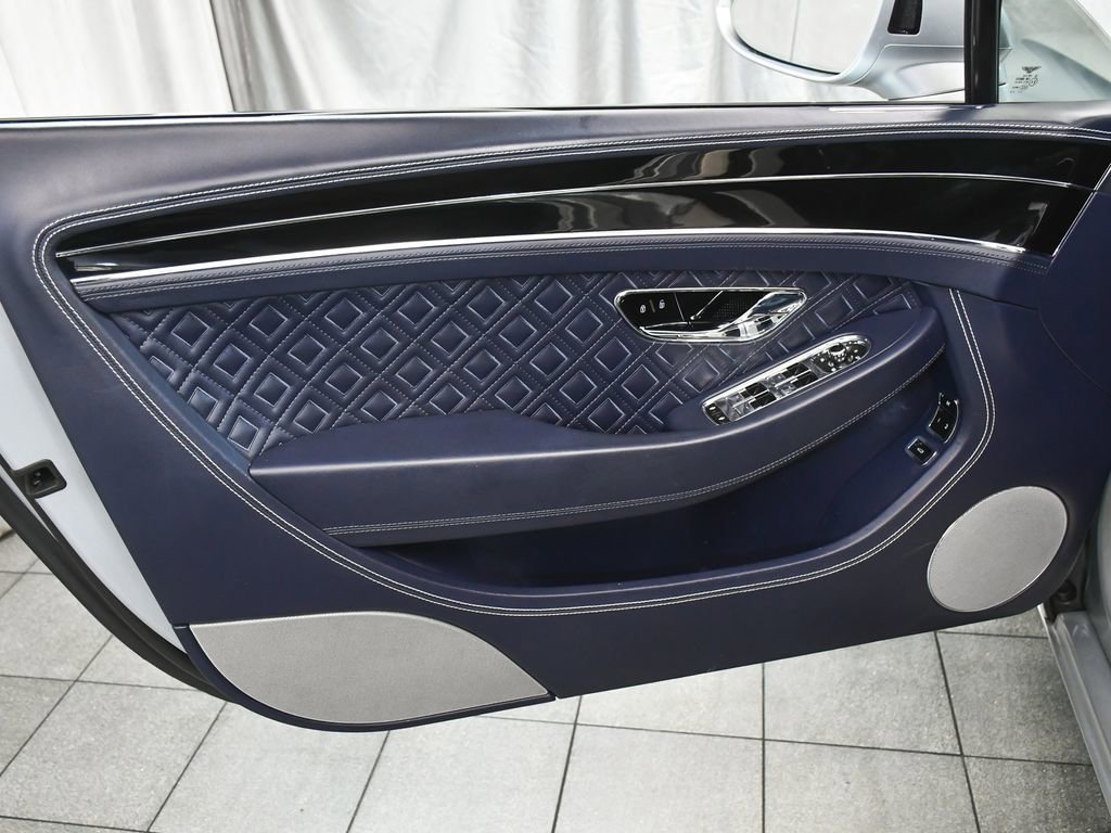 Used 2022 Bentley Continental GT image 9