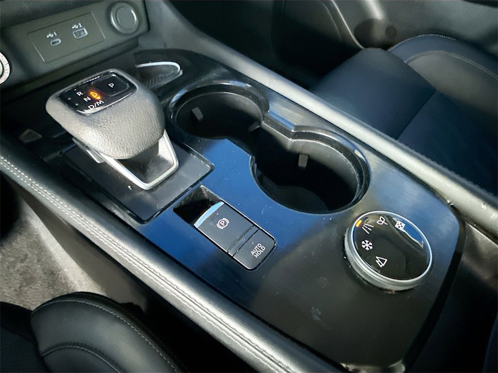 Used 2023 Nissan Rogue Platinum w/ Platinum Premium Package image 18