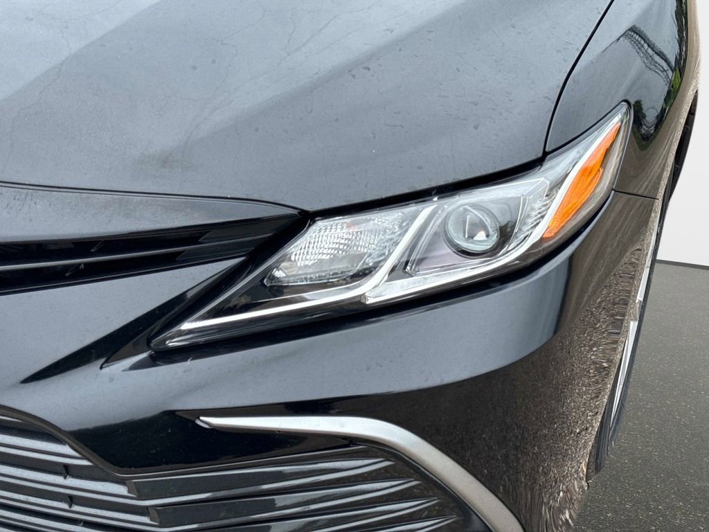 Used 2024 Toyota Camry LE w/ Convenience Package FWD image 9