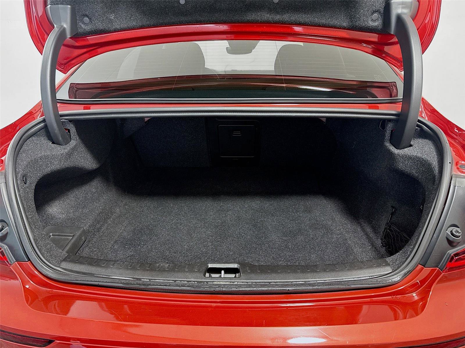 Used 2019 Volvo S60 T5 Momentum w/ Premium Package image 20