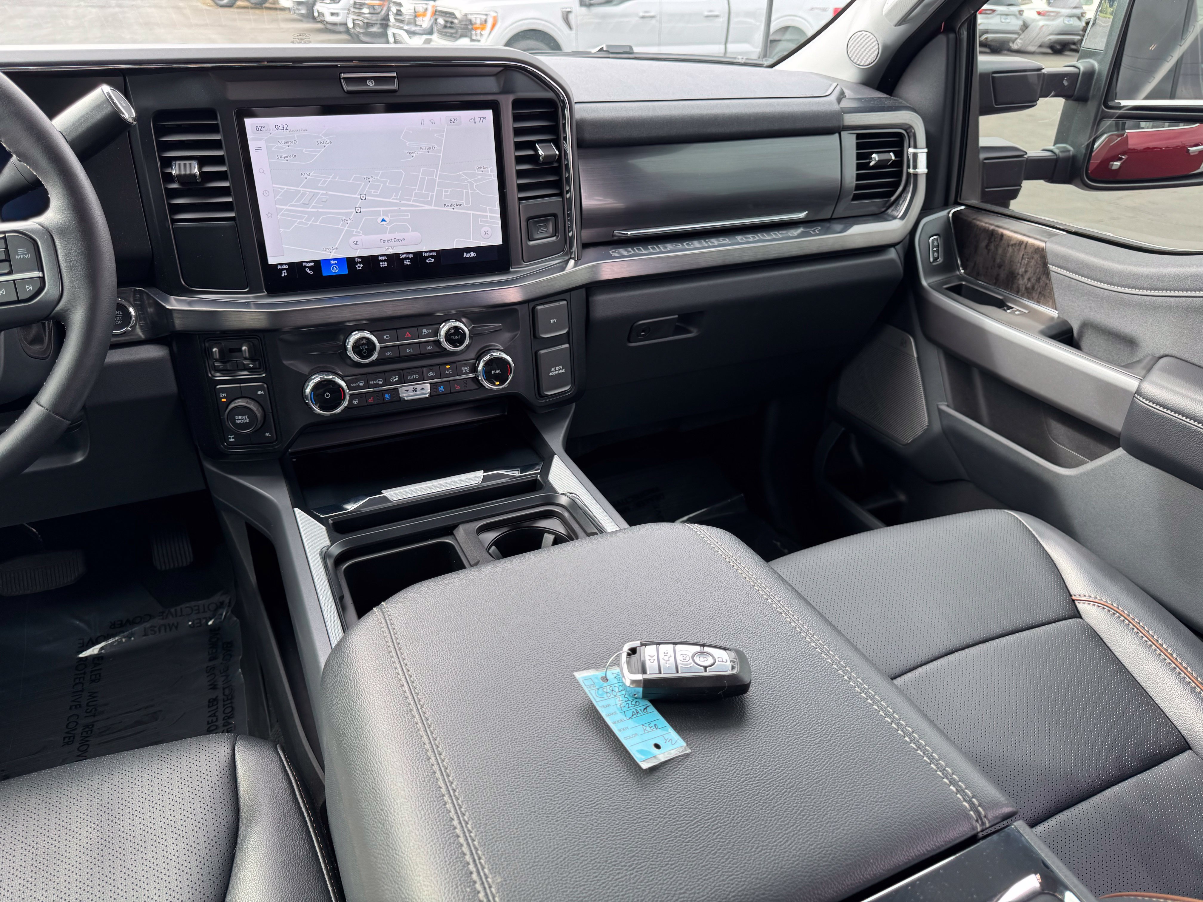 Used 2025 Ford F250 Lariat w/ Chrome Package AWD/4WD image 30