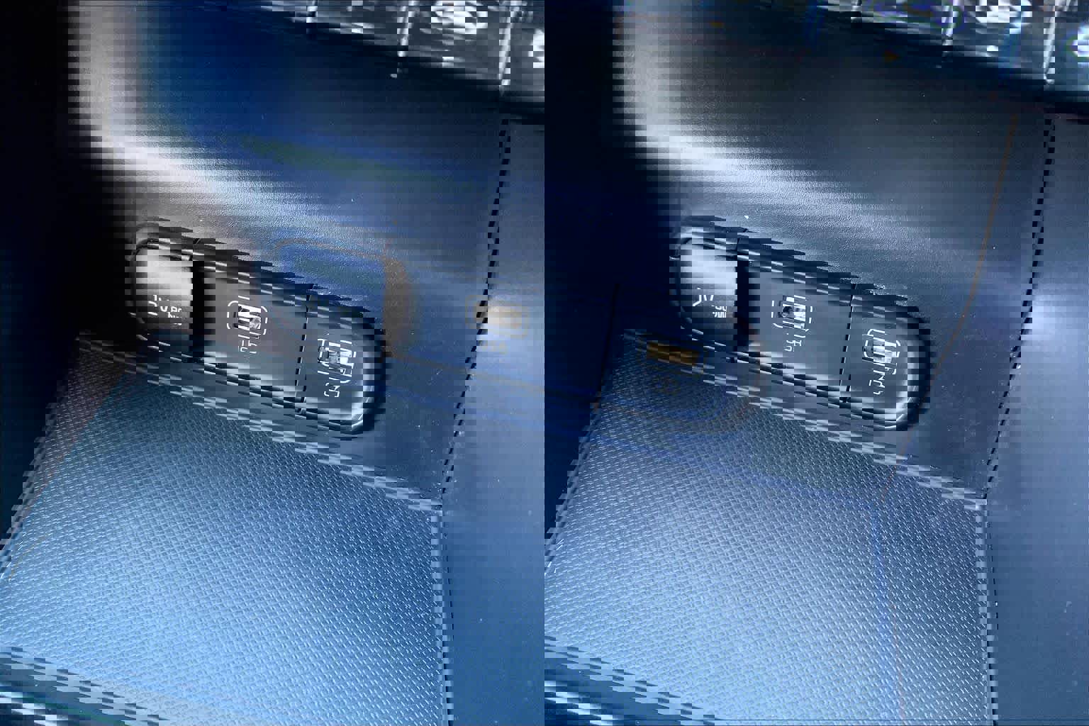 Used 2023 Kia K5 GT-Line image 31