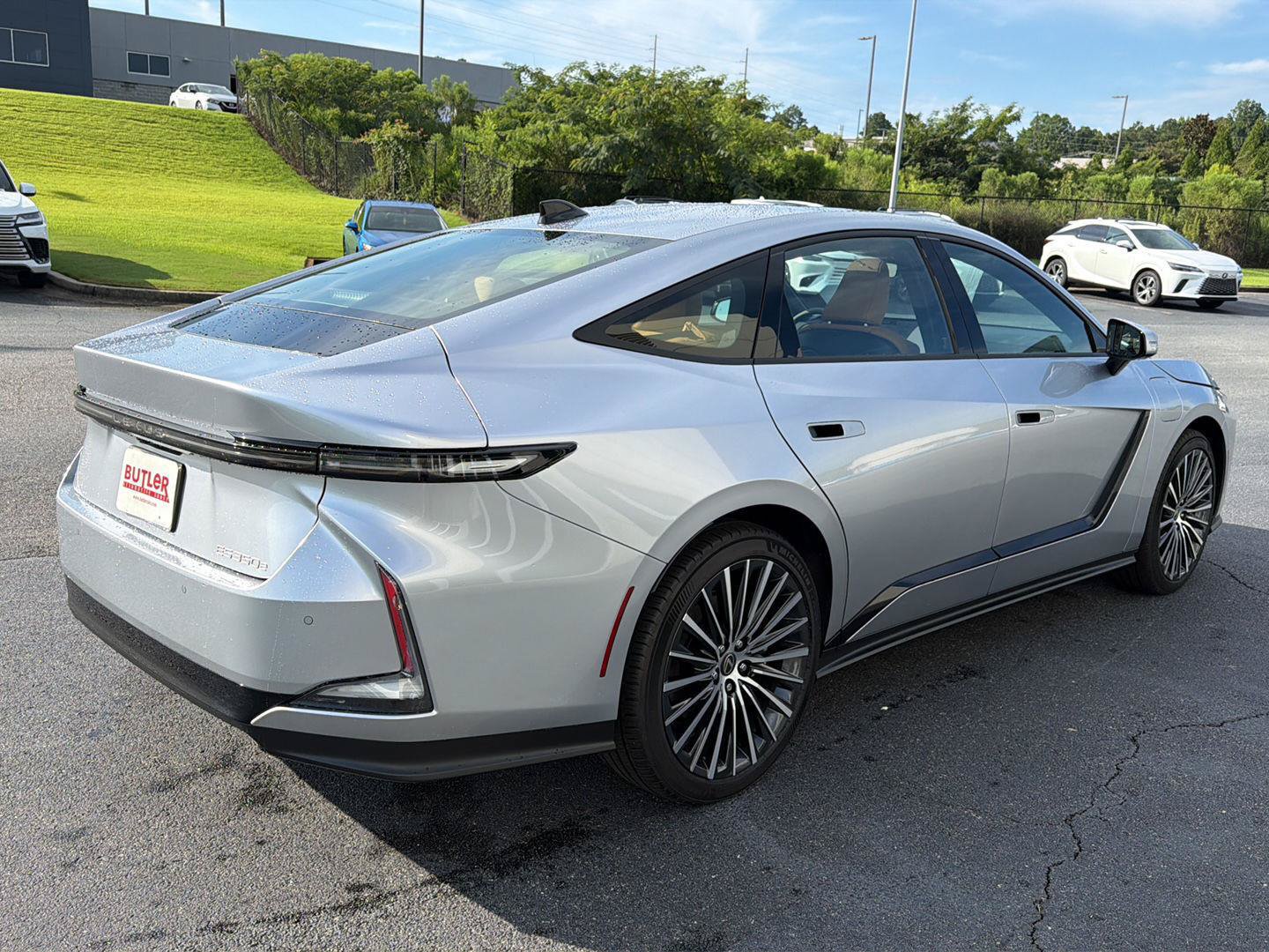 New 2026 Lexus ES 350e w/ Convenience Package FWD image 6