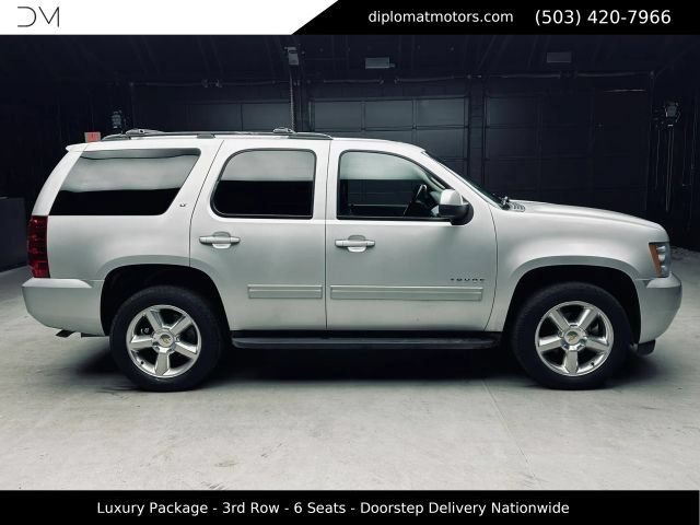 Used 2010 Chevrolet Tahoe LT w/ Luxury Package AWD/4WD image 8