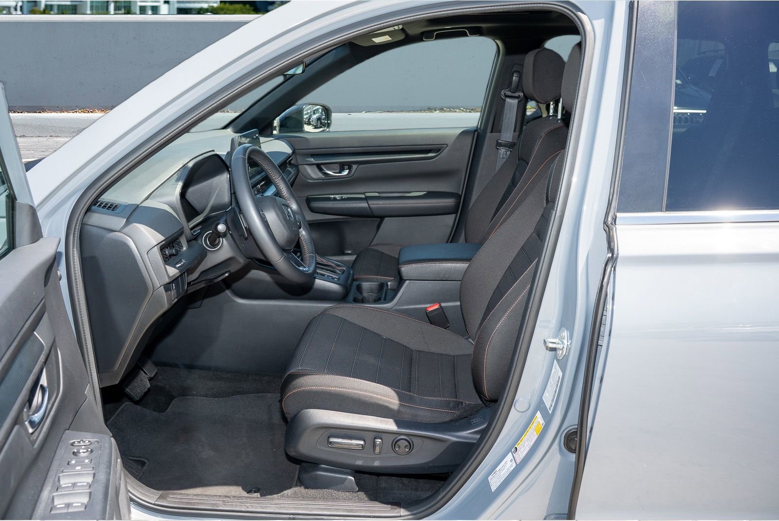 Certified 2025 Honda CR-V Sport image 15