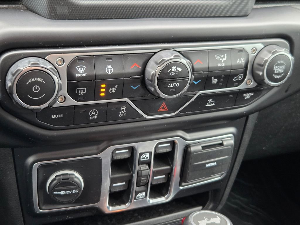 Used 2021 Jeep Wrangler Unlimited Sahara w/ Dual Top Group image 11