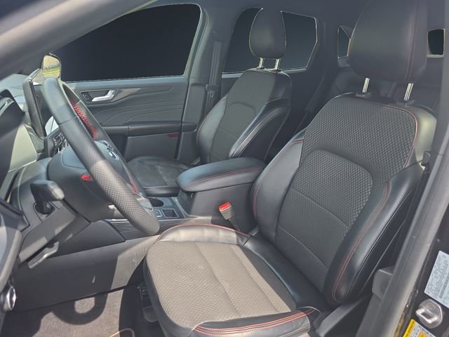 Used 2023 Ford Escape ST-Line w/ Tech Pack #1 AWD/4WD image 9