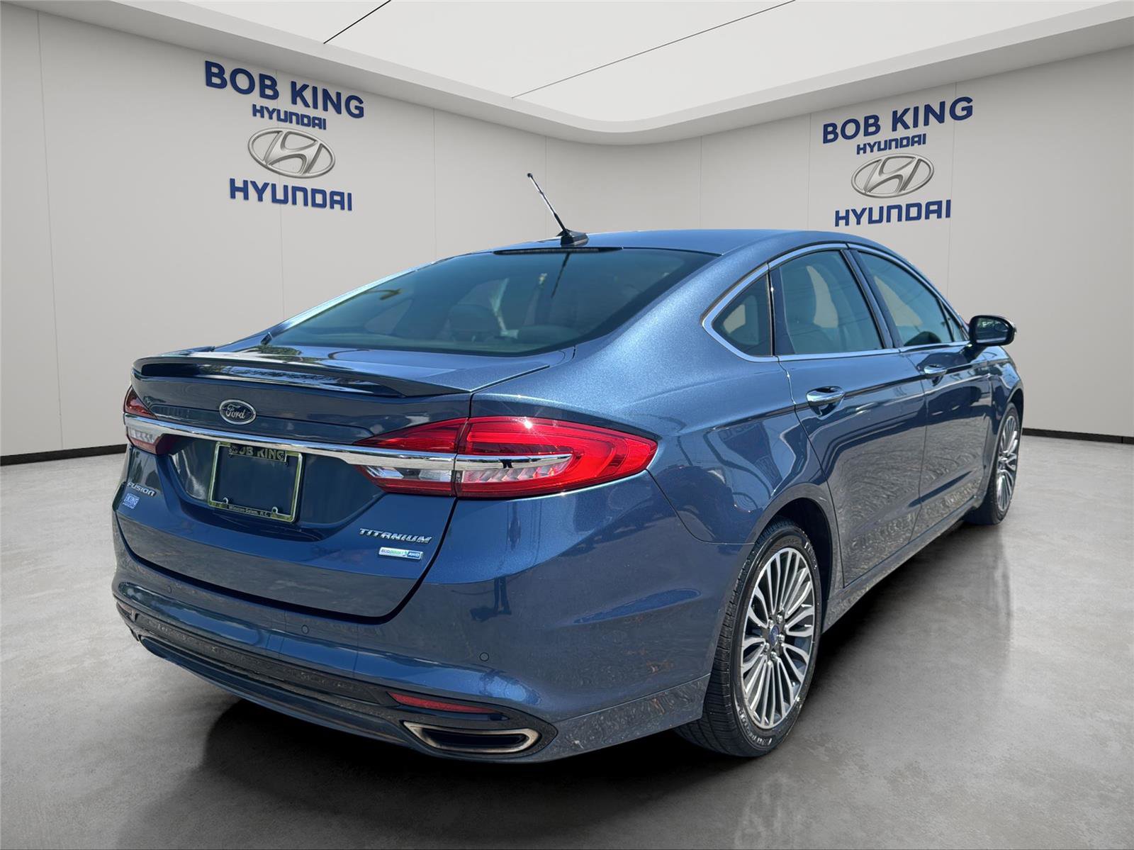 Used 2018 Ford Fusion Titanium AWD/4WD image 5