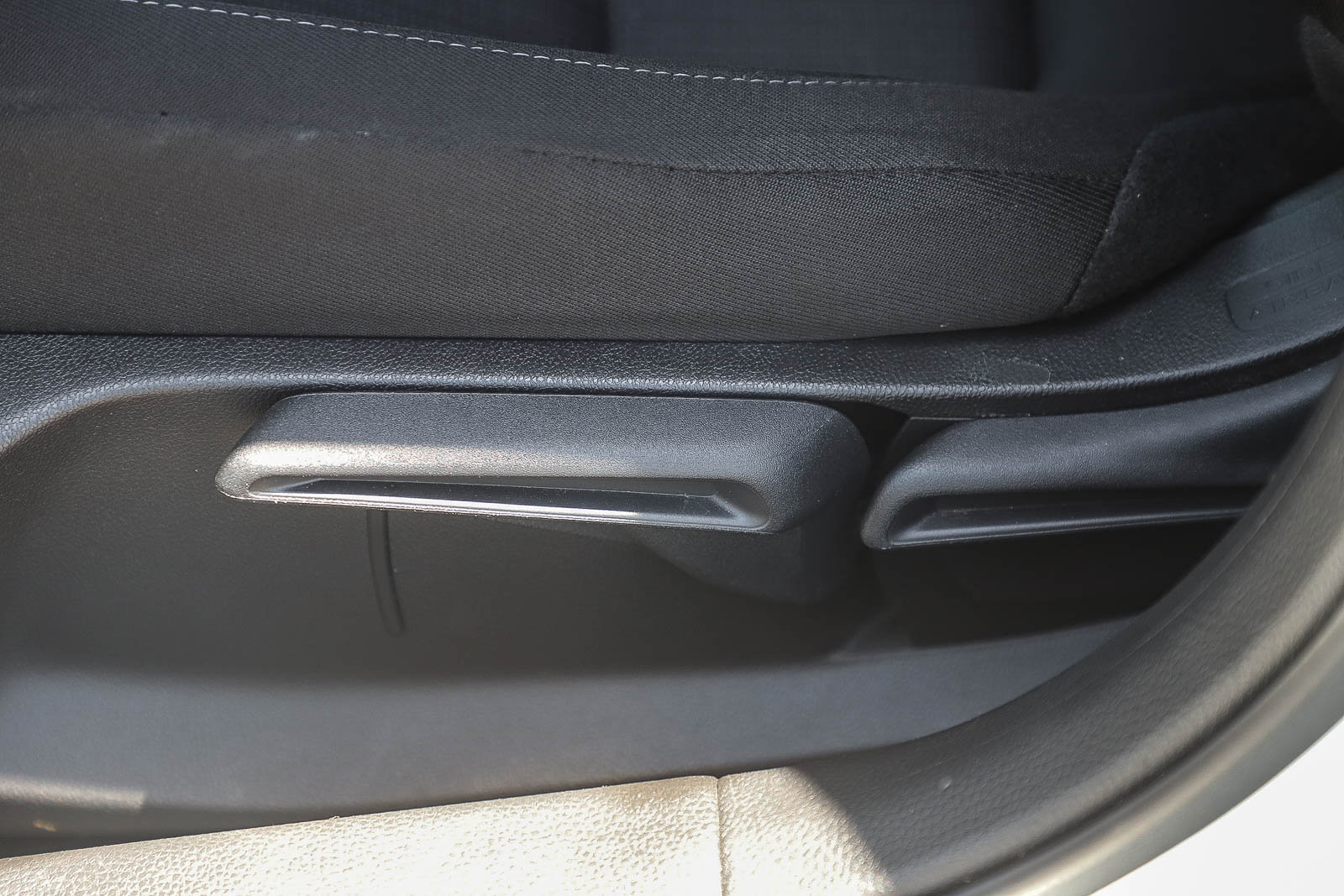 Used 2025 Honda Civic LX image 25