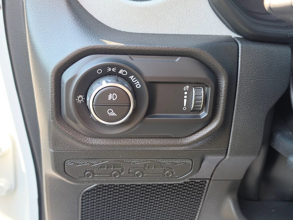 Used 2026 Jeep Gladiator Sport AWD/4WD image 15