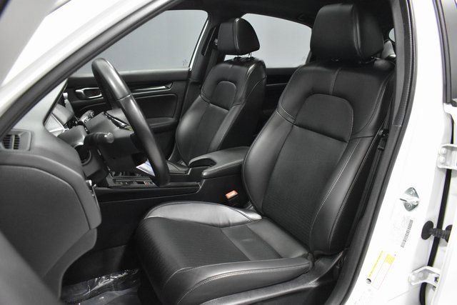 Used 2024 Honda Civic Sport Touring image 5
