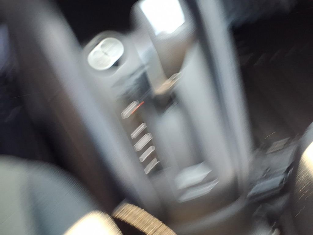 Used 2024 Nissan Kicks S image 9