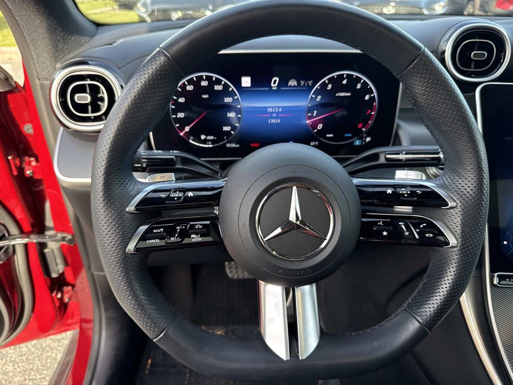 Used 2024 Mercedes-Benz GLC 300 4MATIC image 42