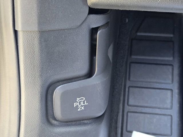 Used 2022 Ford Escape SE FWD image 15
