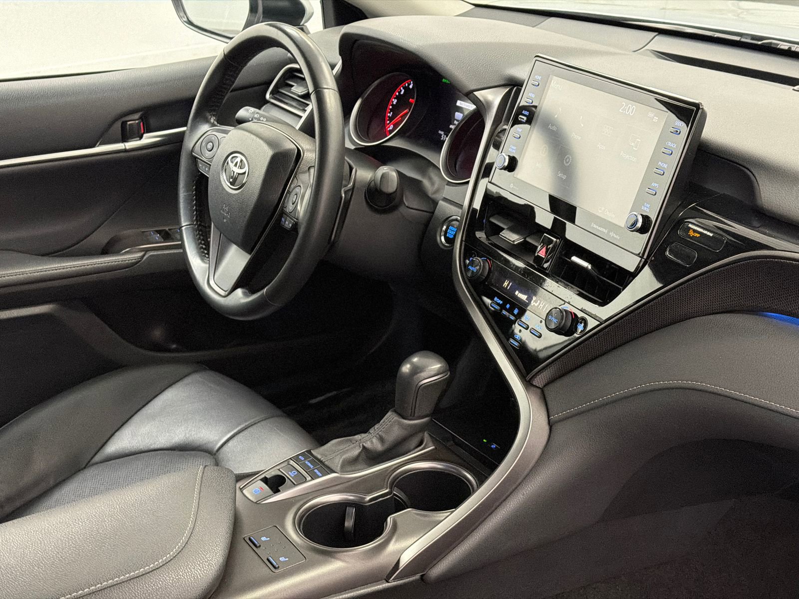 Used 2024 Toyota Camry XSE image 8