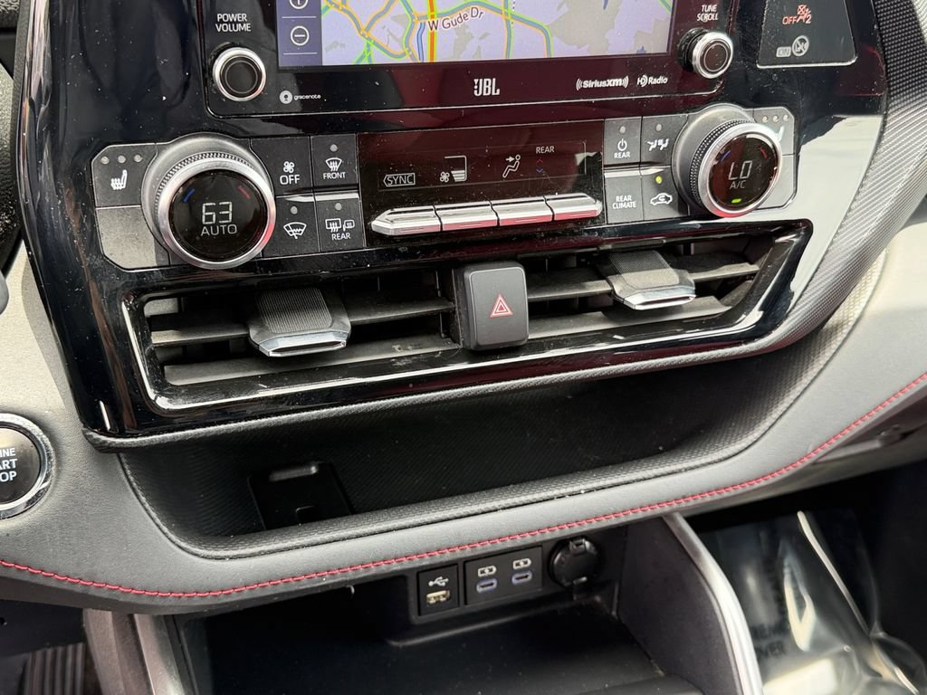 Used 2022 Toyota Highlander XSE AWD/4WD image 23