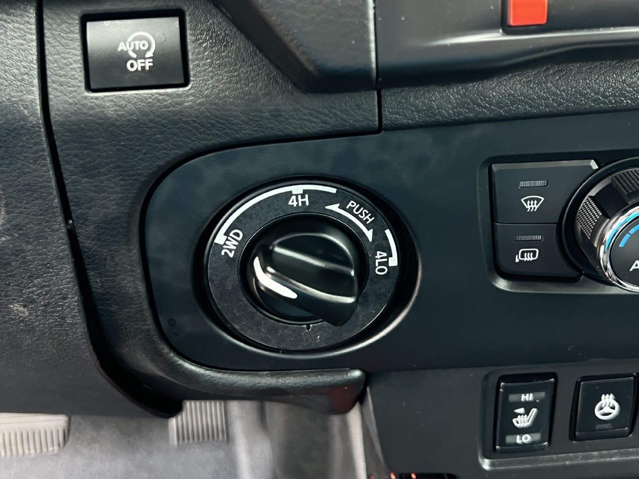 Used 2026 Nissan Frontier PRO-4X w/ Pro-4x Convenience Package AWD/4WD image 10