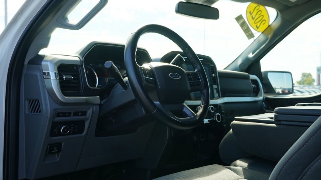 Used 2022 Ford F150 XLT w/ Equipment Group 302A High image 11