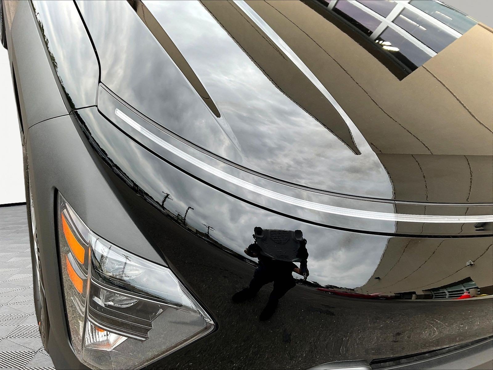 New 2027 Hyundai Kona SE AWD/4WD image 8