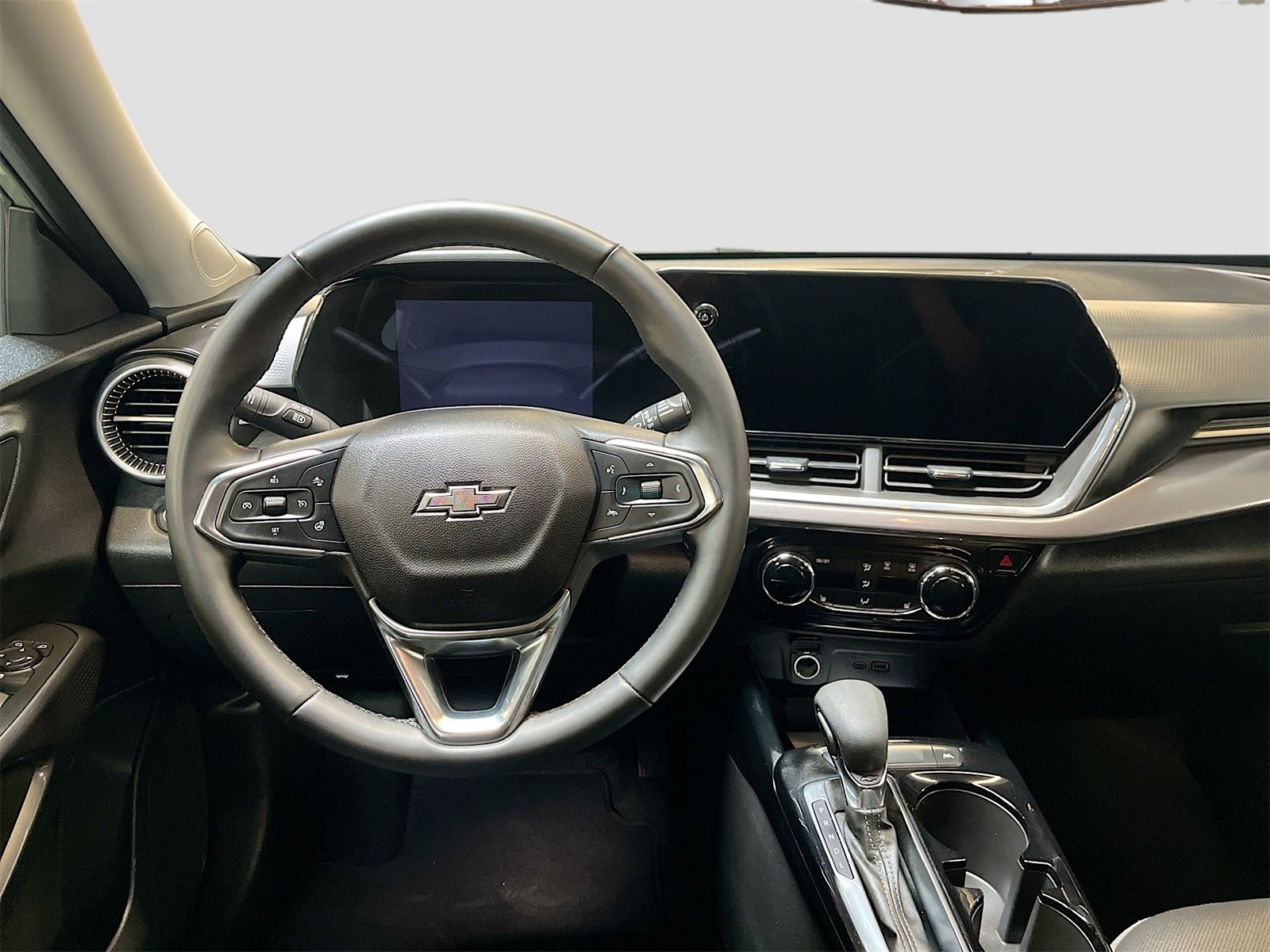 Used 2025 Chevrolet Trax ACTIV w/ Driver Confidence Package image 21