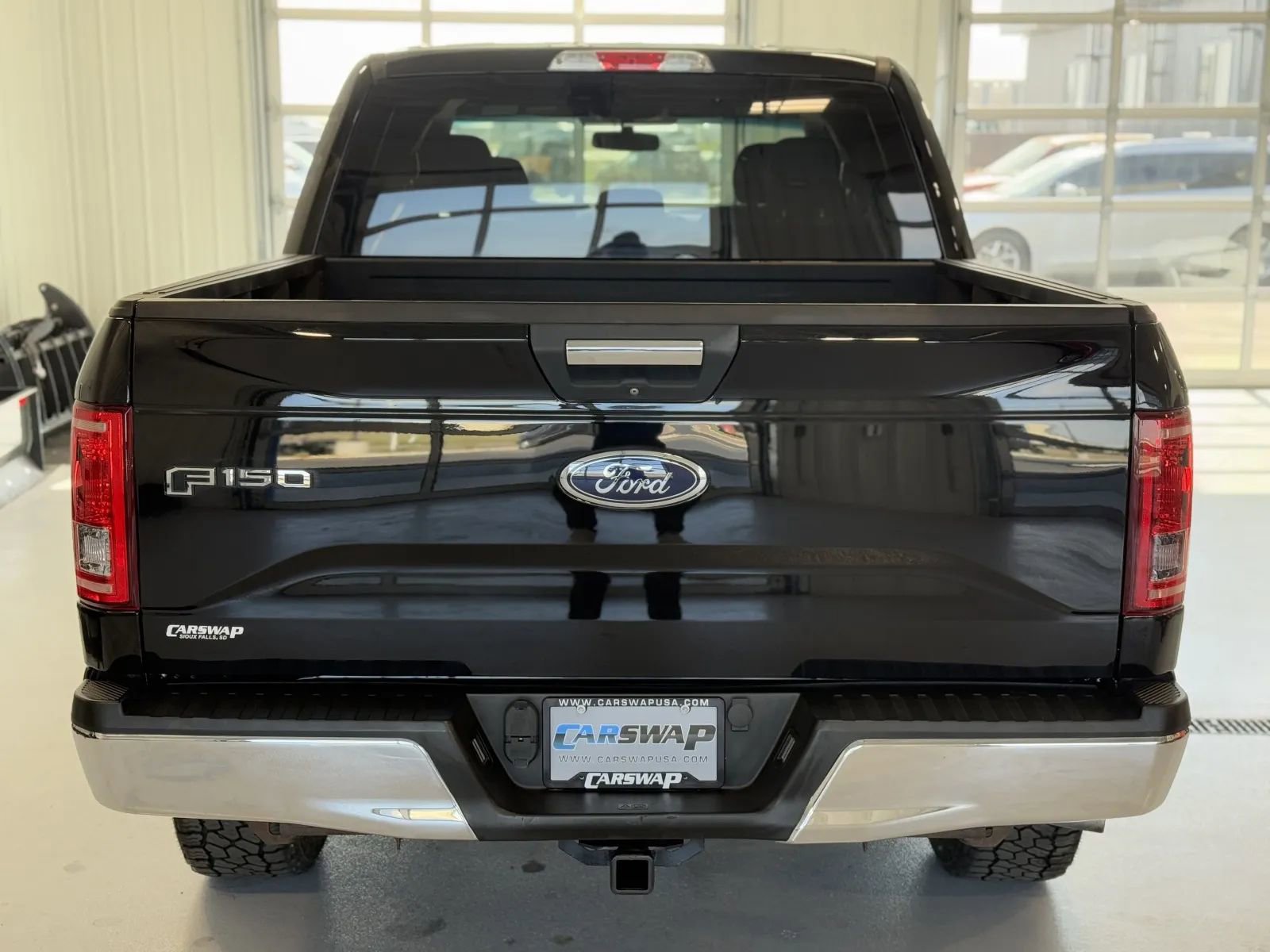 Used 2017 Ford F150 XLT w/ Equipment Group 301A Mid AWD/4WD image 4
