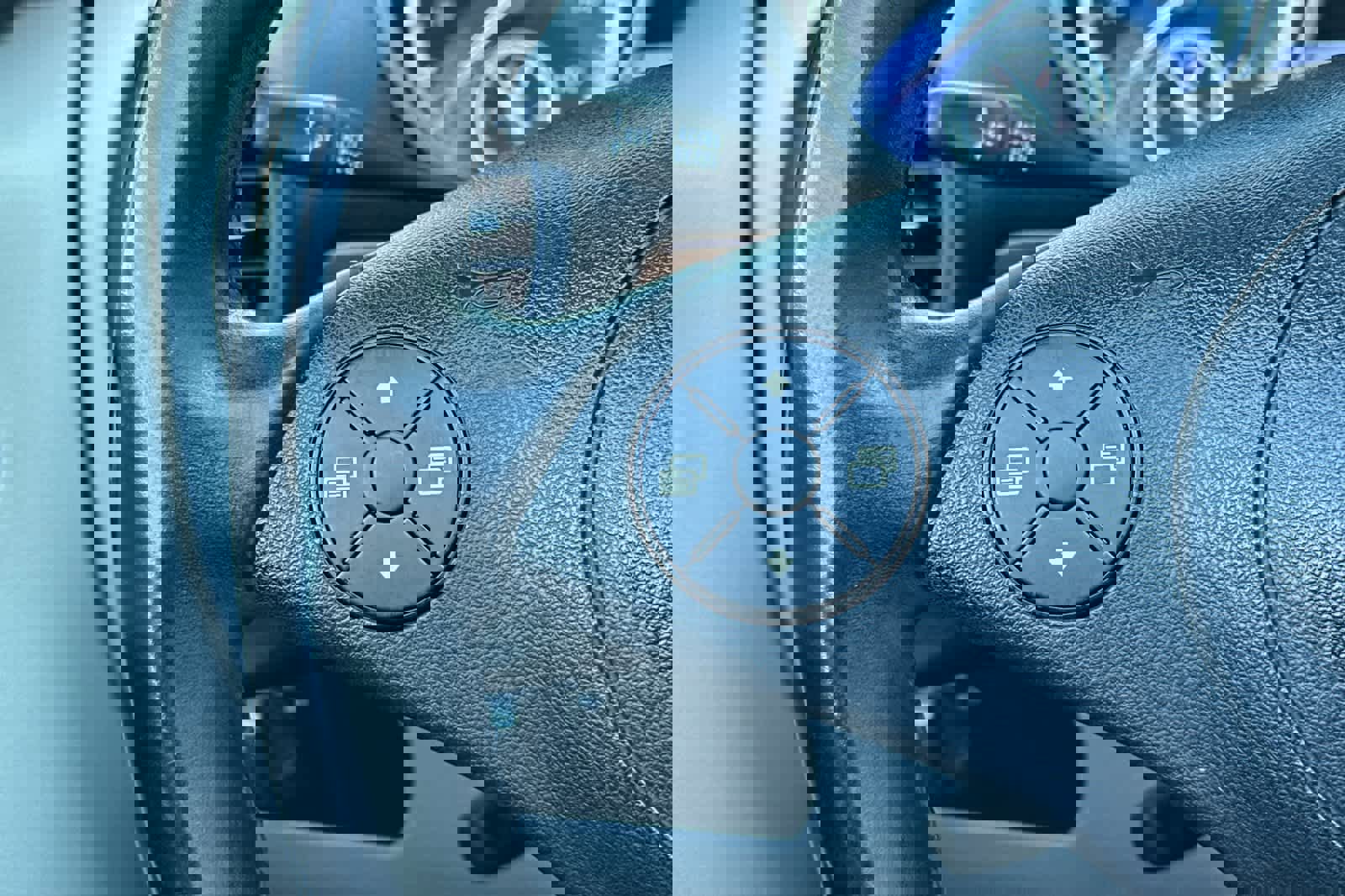 Used 2010 Mercedes-Benz SLK 300 image 18