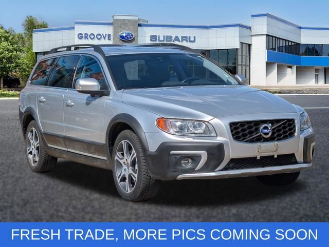Used 2015 Volvo XC70 T6 w/ Proximity Package