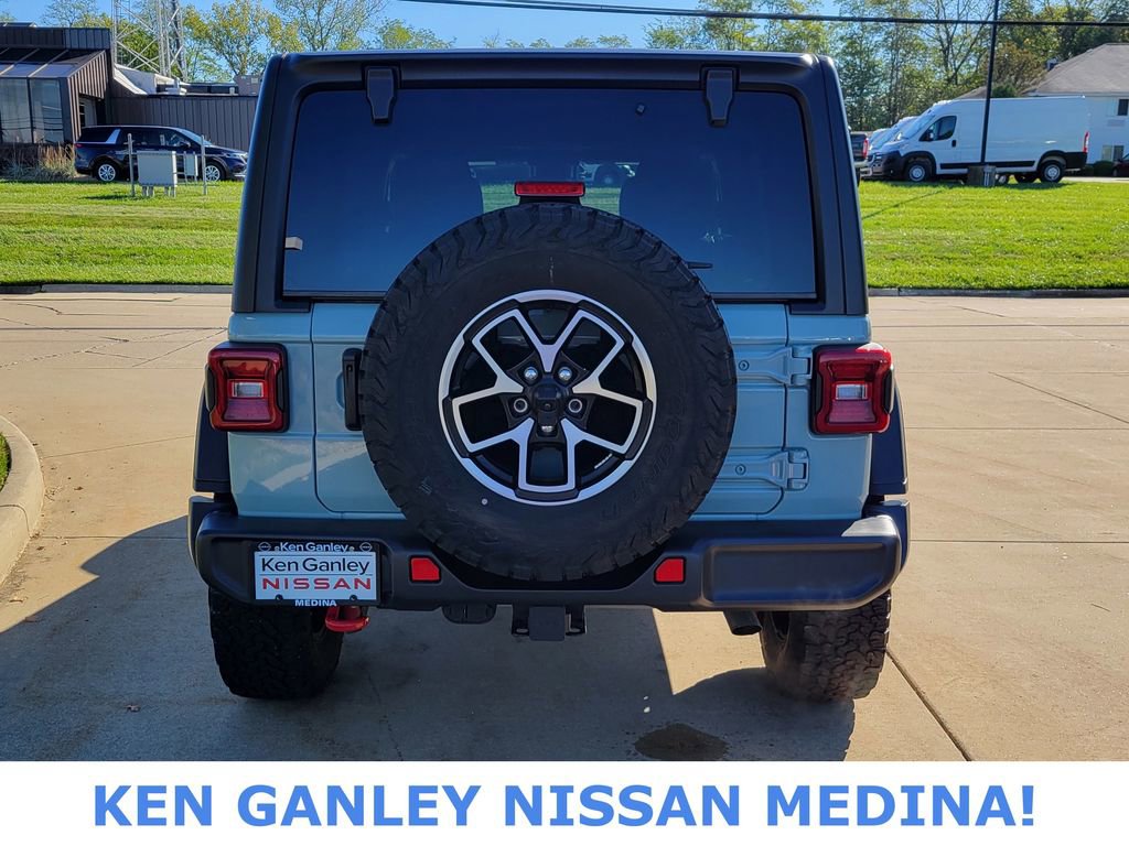 Used 2024 Jeep Wrangler Unlimited Rubicon image 4