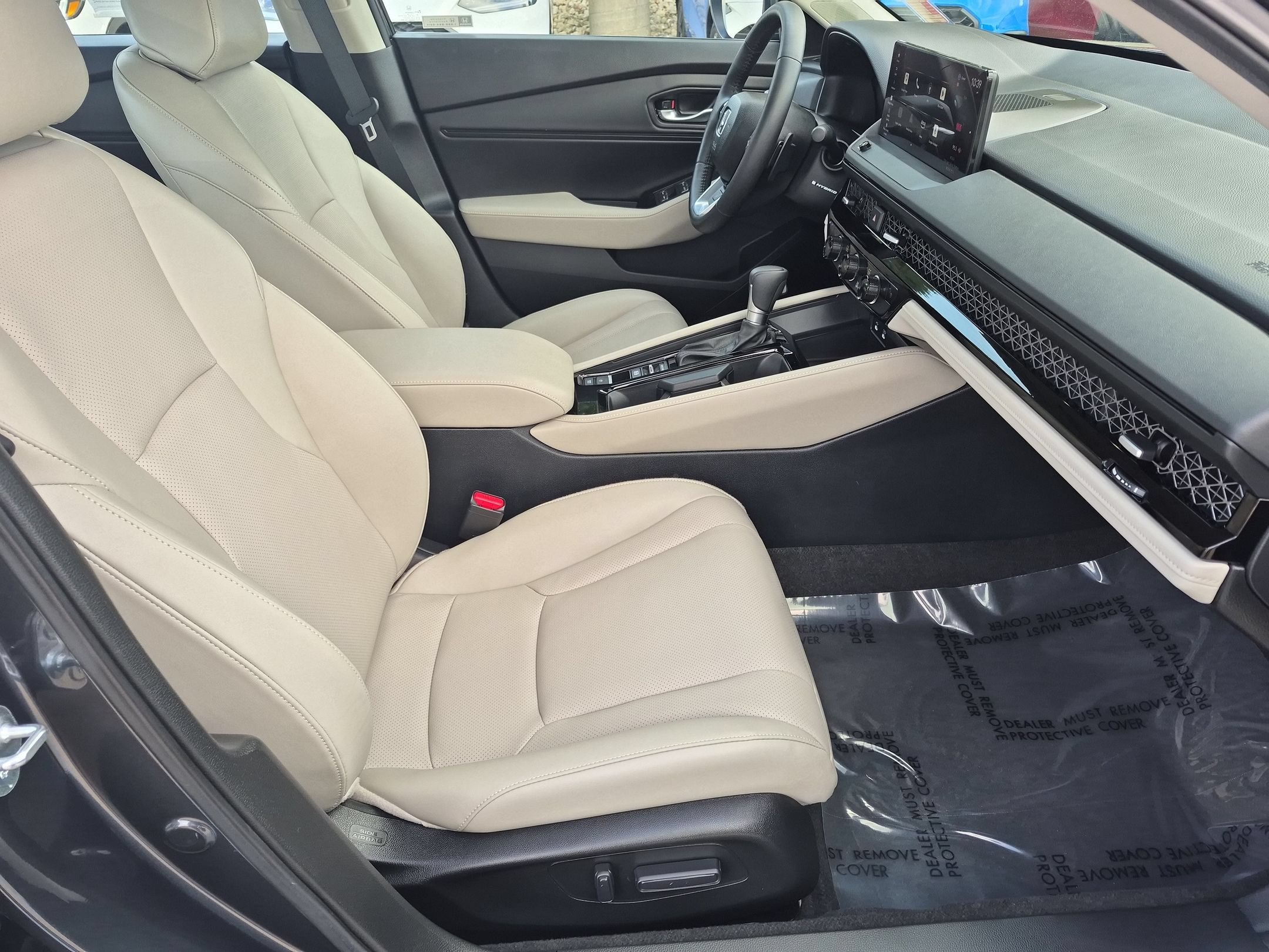 Certified 2025 Honda Accord Touring image 31