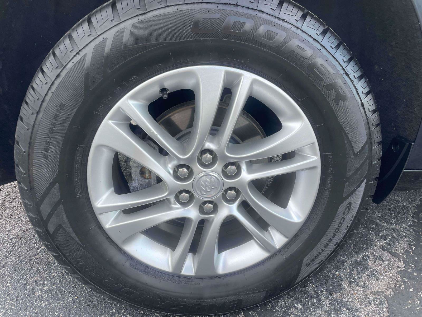 Used 2019 Buick Enclave Essence AWD/4WD image 11