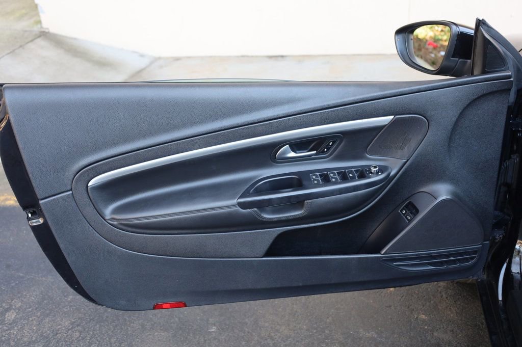 Used 2014 Volkswagen Eos Komfort image 19