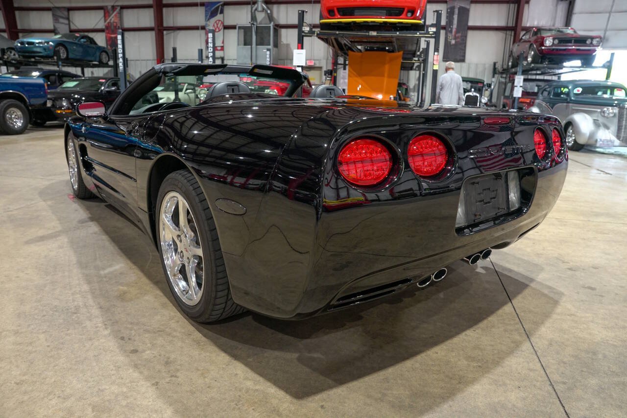 Used 2003 Chevrolet Corvette Convertible w/ Preferred Equipment Group1 RWD image 6