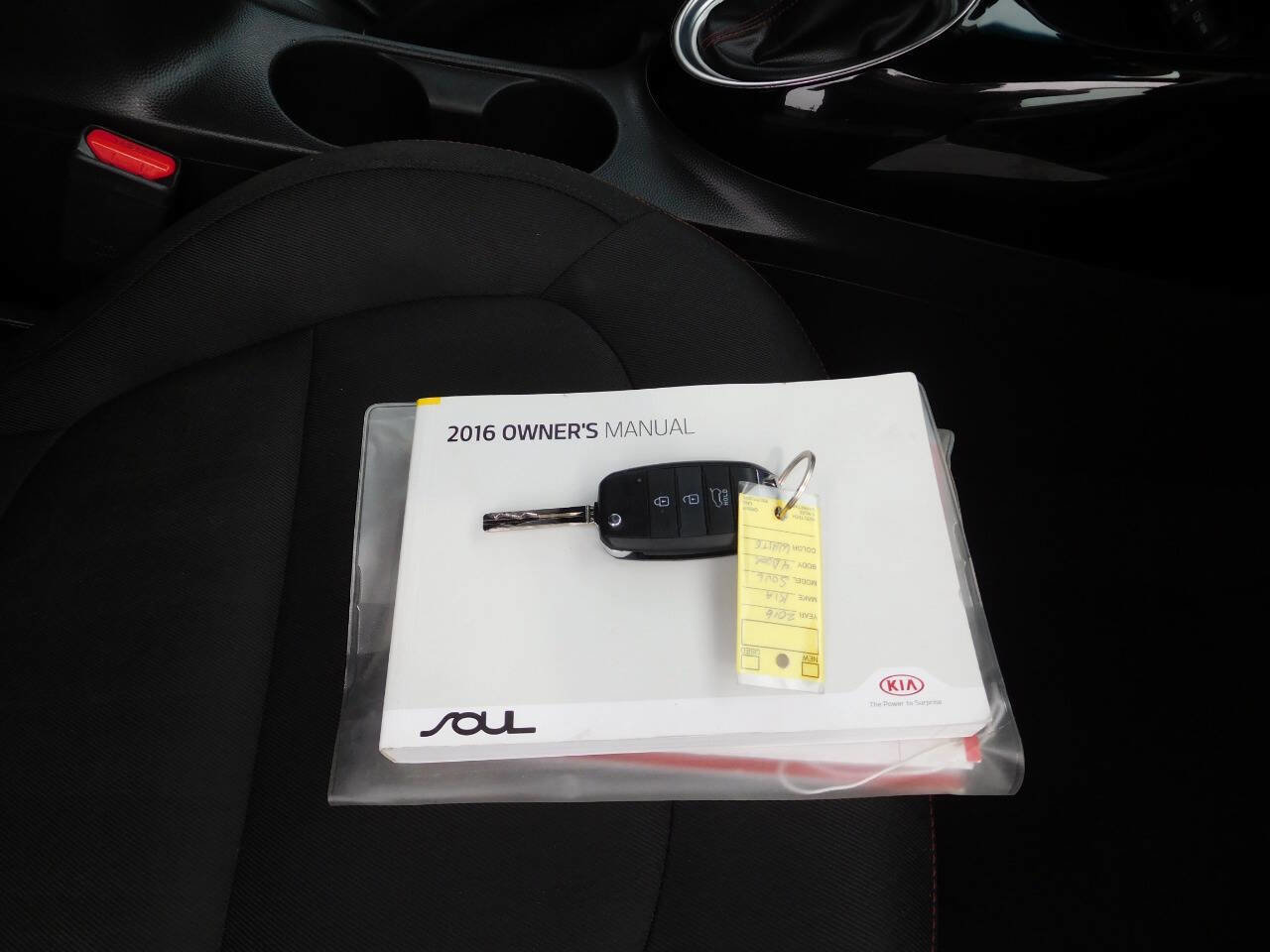 Used 2016 Kia Soul + w/ Soulful Package image 8