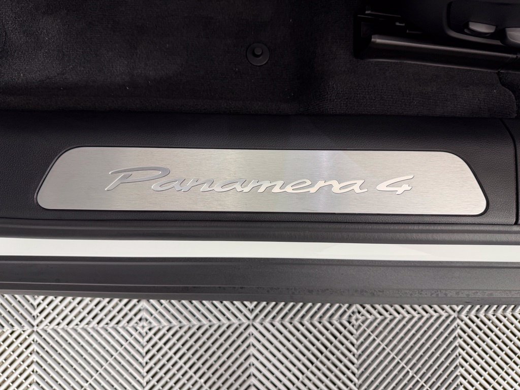 New 2026 Porsche Panamera RWD image 21