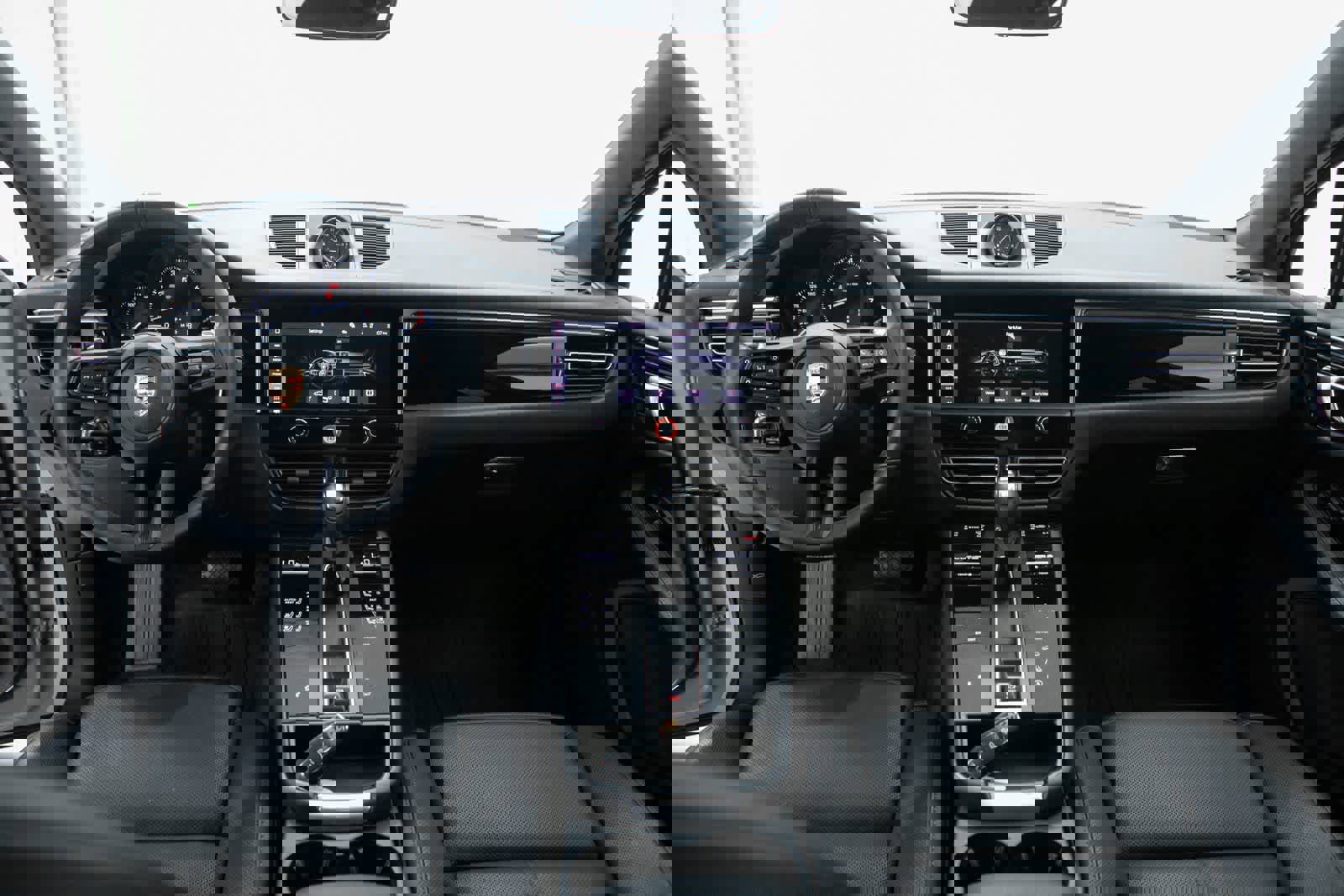 Certified 2026 Porsche Macan AWD/4WD image 13