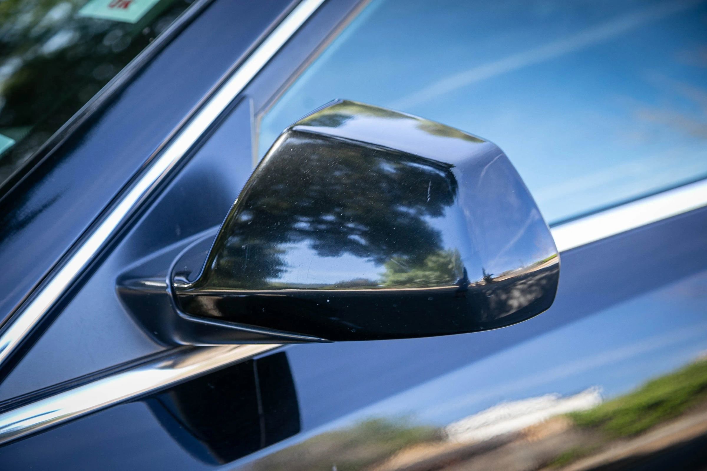 Used 2010 Cadillac CTS Premium image 19