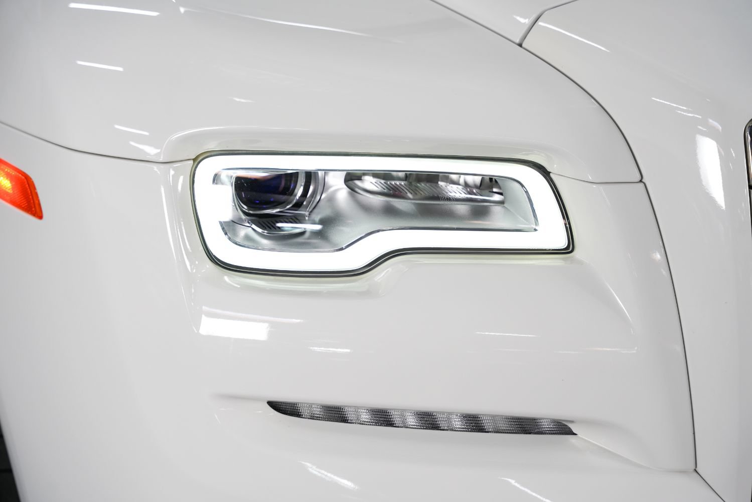 Used 2017 Rolls-Royce Dawn RWD image 11