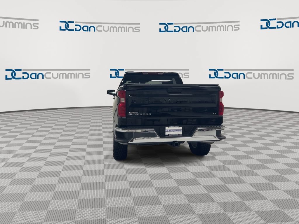 Used 2023 Chevrolet Silverado 1500 LT AWD/4WD image 7