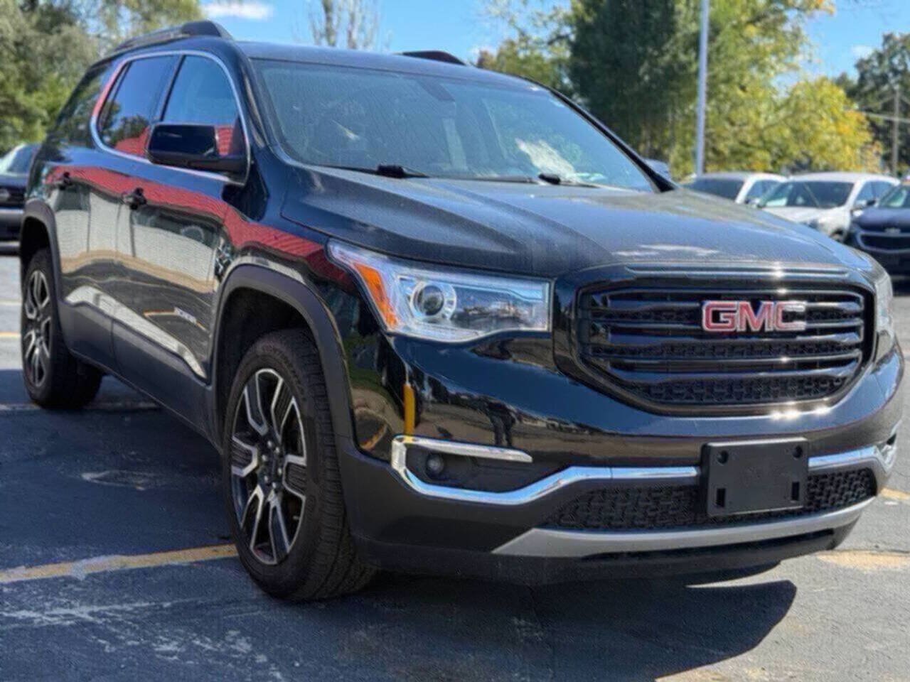 Used 2019 GMC Acadia SLT w/ LPO, Black Accent Package FWD image 5