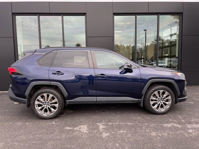 Used 2019 Toyota RAV4 XLE Premium w/ All Weather Liner Package image 5