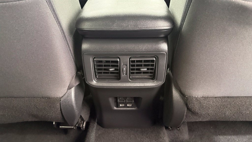 Used 2024 Toyota RAV4 XLE FWD image 29