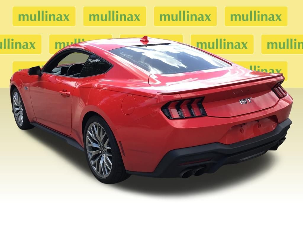 Used 2025 Ford Mustang GT Premium RWD image 15