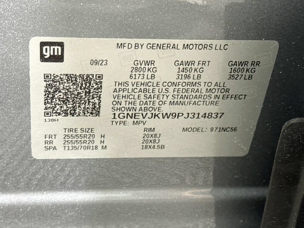 Used 2023 Chevrolet Traverse RS AWD/4WD image 39