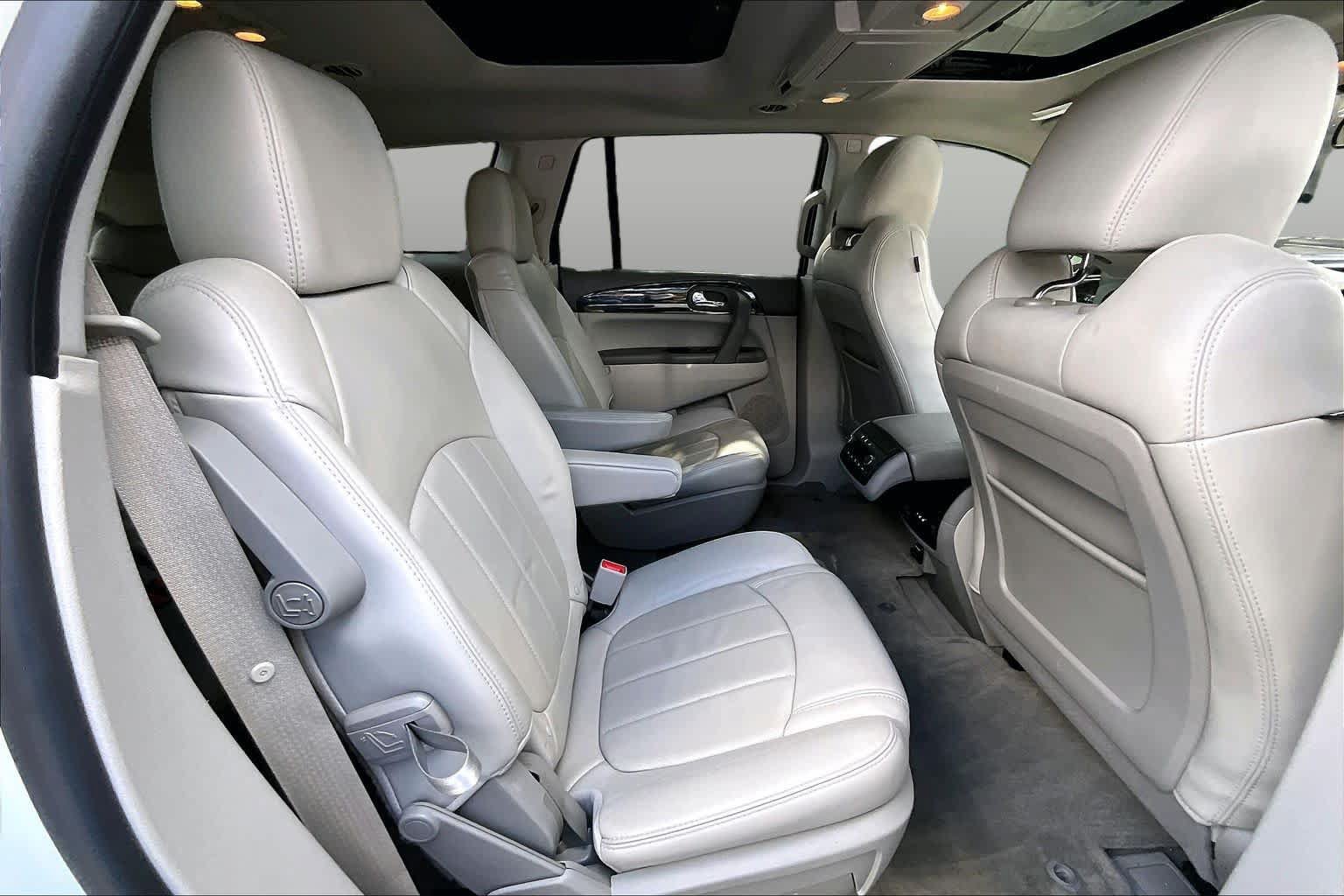 Used 2014 Buick Enclave Premium w/ Trailering Provision Package FWD image 20