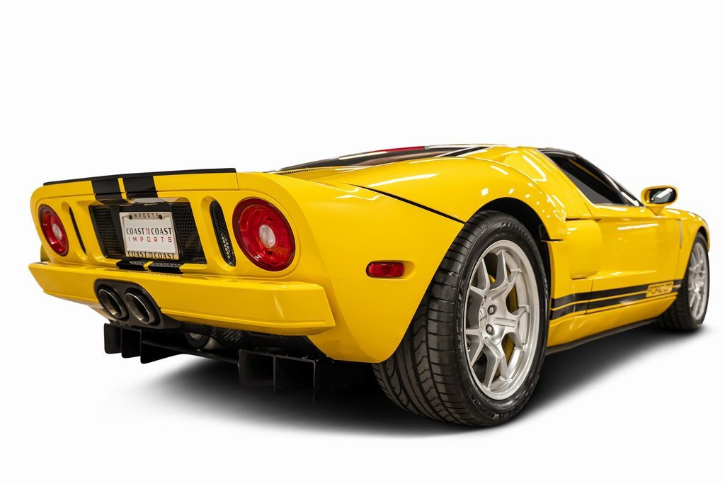 Used 2005 Ford GT image 32