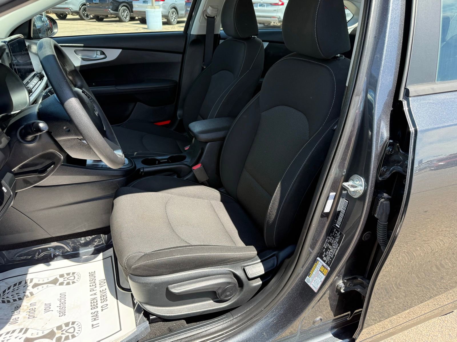 Used 2024 Kia Forte LXS FWD image 28