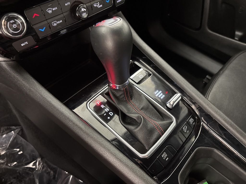 Used 2025 Jeep Compass Trailhawk AWD/4WD image 36